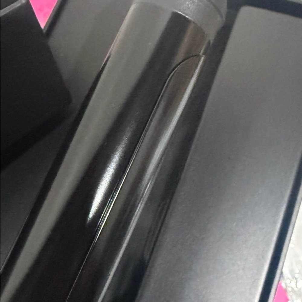 bio ionic 1 “ pro curling iron new - Picture 3 of 5